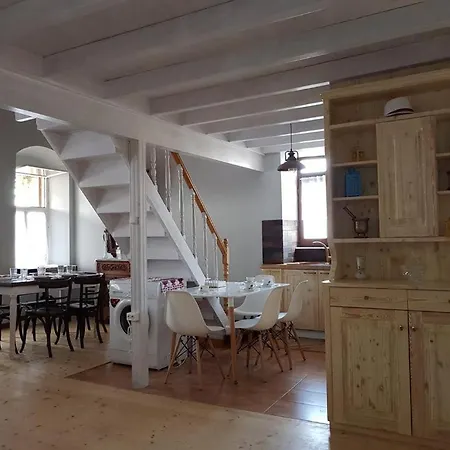 Dom wakacyjny Experience The Greek Way Of Life In Nikolas House!
